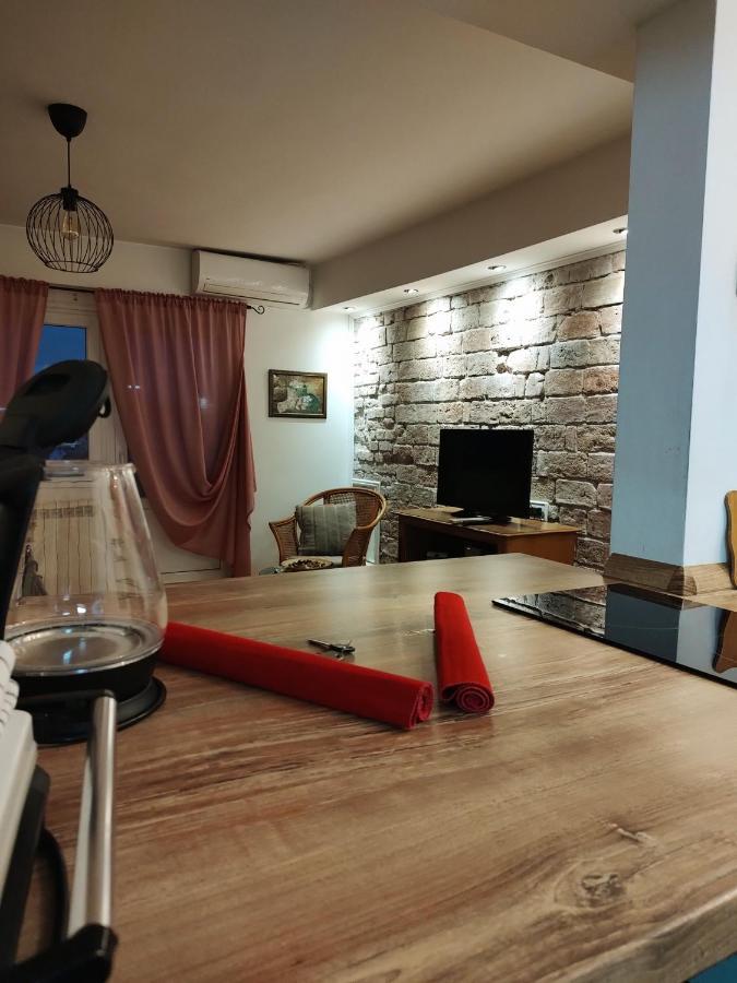 Apartment Alexandar